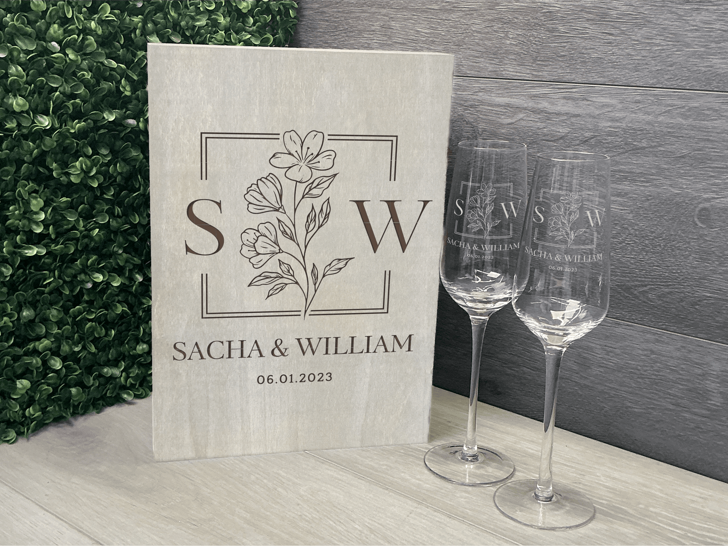 Personalized Champagne Flute Set with Engraved Wooden Box – Custom Wedding, Anniversary or Birthday Gift Keepsake for Couples (DC019)