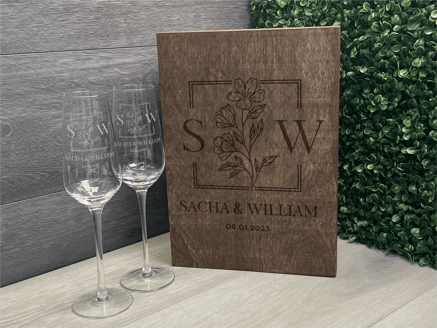 Personalized Champagne Flute Set with Engraved Wooden Box – Custom Wedding, Anniversary or Birthday Gift Keepsake for Couples (DC019)
