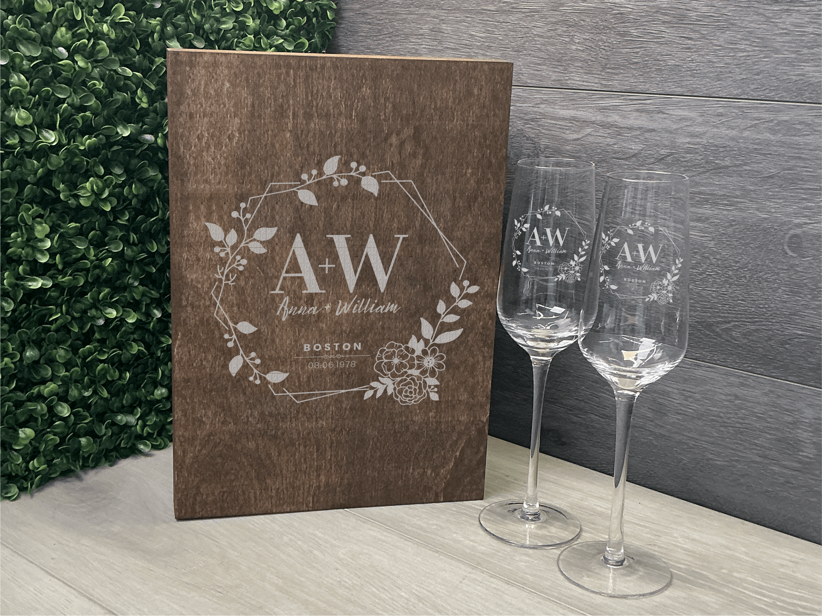 Custom Champagne Flute Set with Wooden Box – Custom Gift for anniversary, wedding or Birthday Keepsake (DC034)
