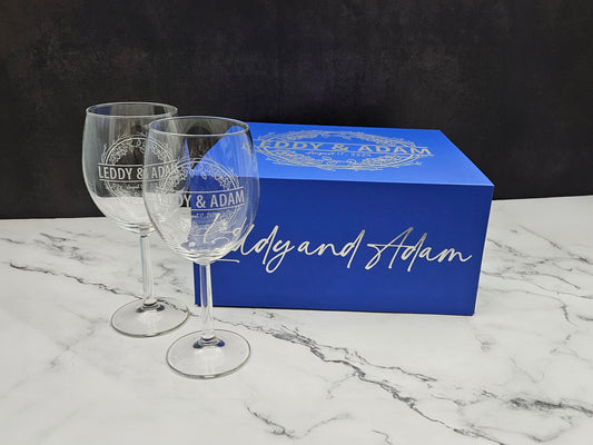 Customized Magnetic Box Set with Engraved Wine Glasses for a Unique Gift