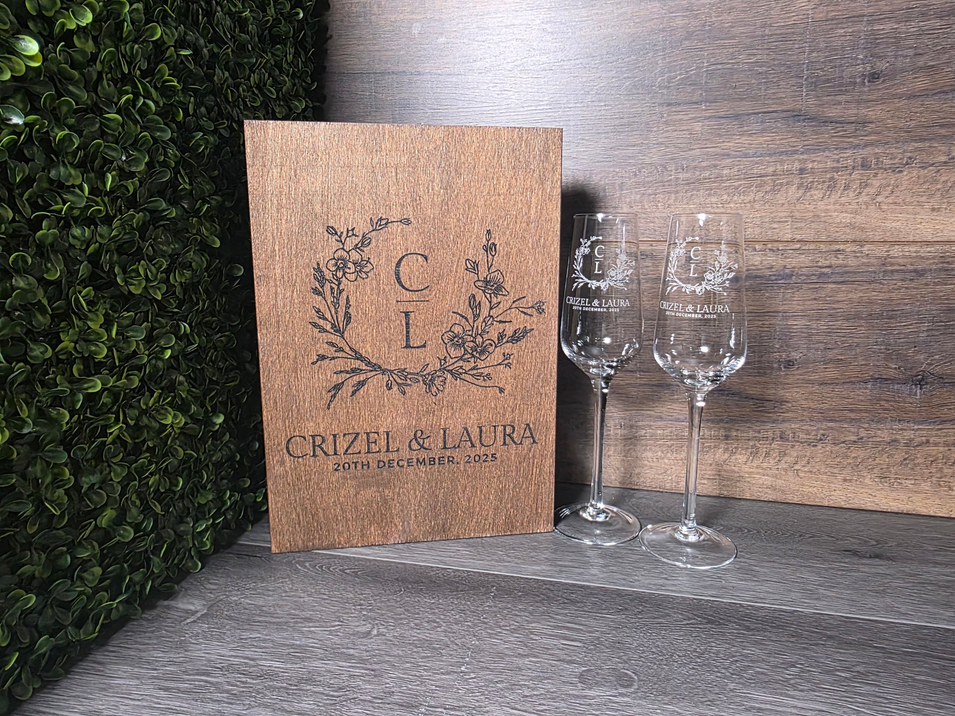 Personalized Champagne Flute Signature Set with Wood Box – Engraved Wedding Gift