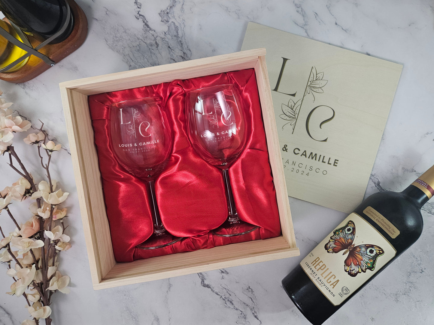 Custom Wine Glass Set with Wooden Box Sliding lid