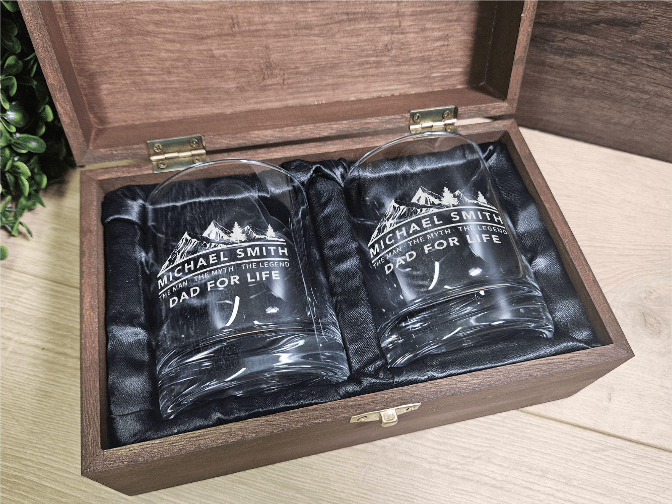Custom Father’s Day Whiskey Set, wooden box - Engraved Gifts for Dad  - DD003