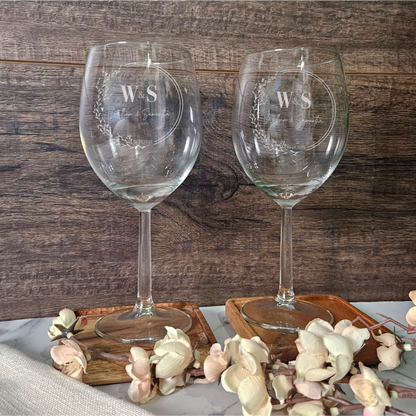 Custom Engraved Wine Glasses with Couple Initials, Name and Date (DC007)