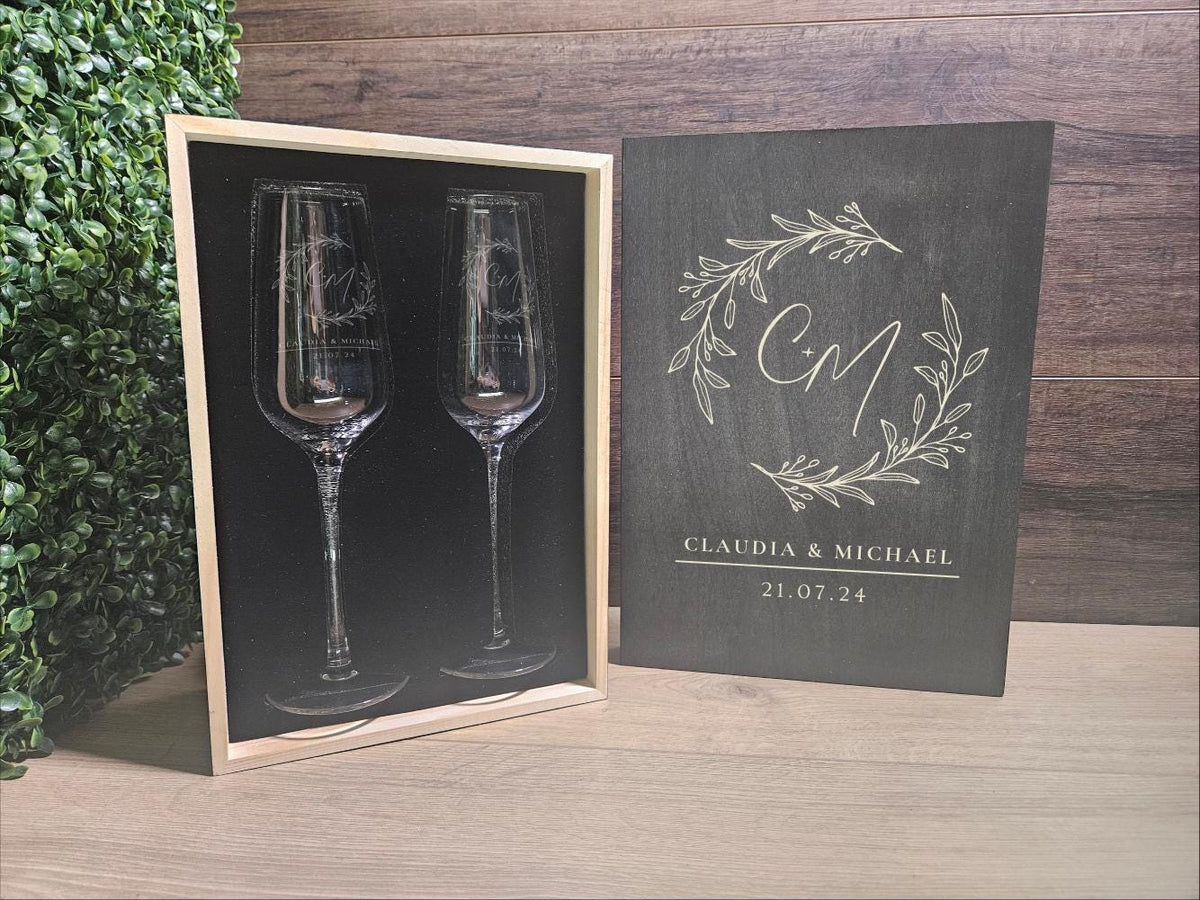 Champagne Glasses with Custom Engraving – Romantic Gift Set with Wooden Box for Wedding, Anniversaries & Toasts (DC026)