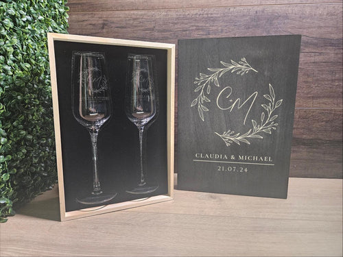 Champagne Glasses with Custom Engraving – Romantic Gift Set with Wooden Box for Wedding, Anniversaries & Toasts (DC026)