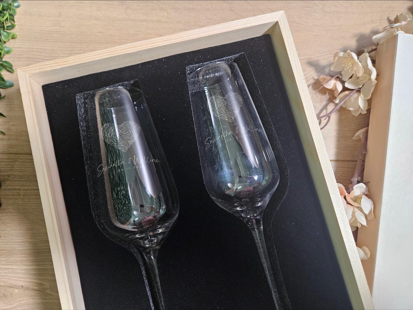 Custom Champagne Flute Gift Set with Engraved Wooden Box – Personalized Wedding or Anniversary Keepsake (DC023)